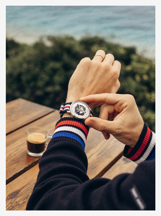 Coffret Montre Homme Automatique et bracelet Nato tricolore - Élysée x Pierre Lannier