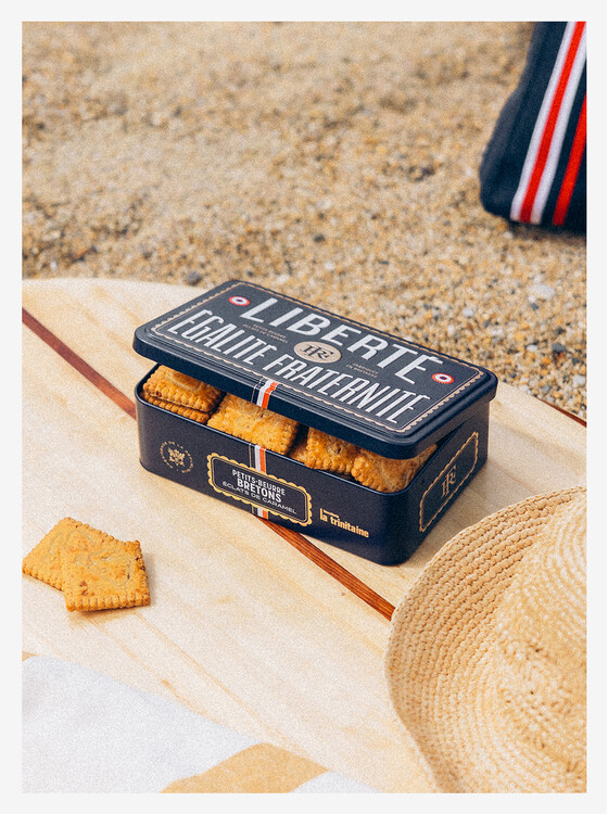 Box of Breton butter cookies with salted caramel bits - Élysée x La Trinitaine (280g)